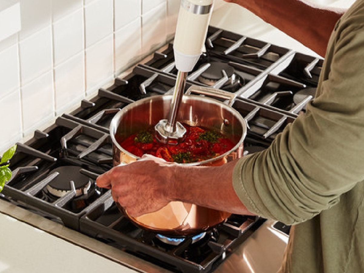 Hand blender with accessories KitchenAid UK